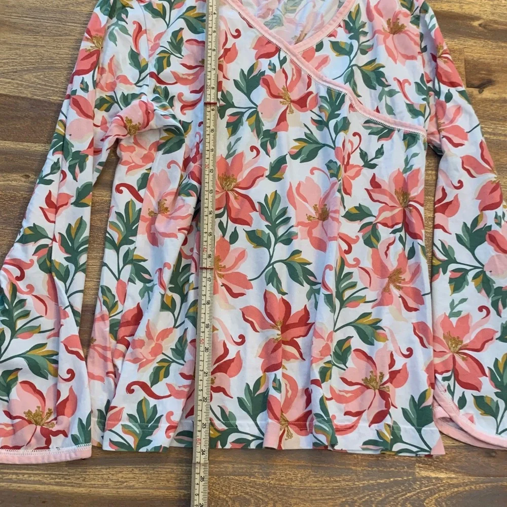 Garnet Hill Asian Wrap floral pajamas. Size small. - Picture 4 of 16